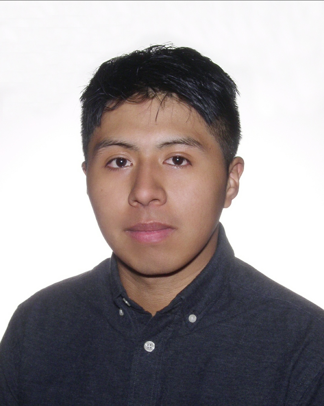Portrait of Bryan Lliguicota